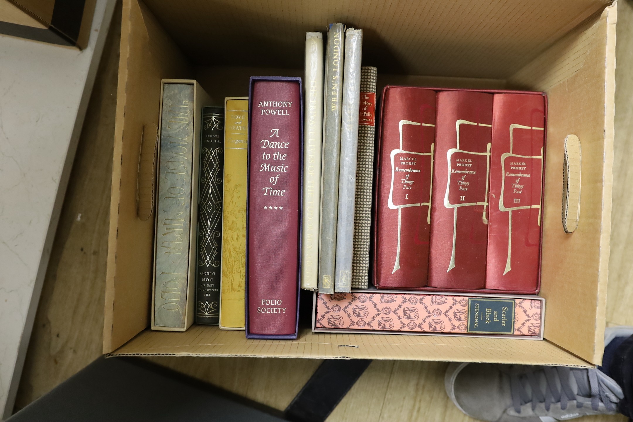 A large collection of folio books